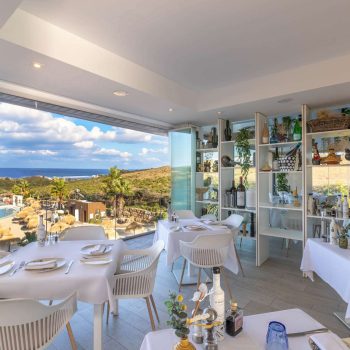 Alcazaba-Vive-Lagoon-Restaurant-Interior